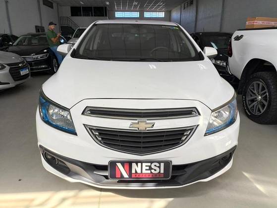 CHEVROLET ONIX 1.4 MPFI LT 8V FLEX 4P MANUAL CHEVROLET ONIX 1.4 MPFI LT 8V FLEX 4P MANUAL
